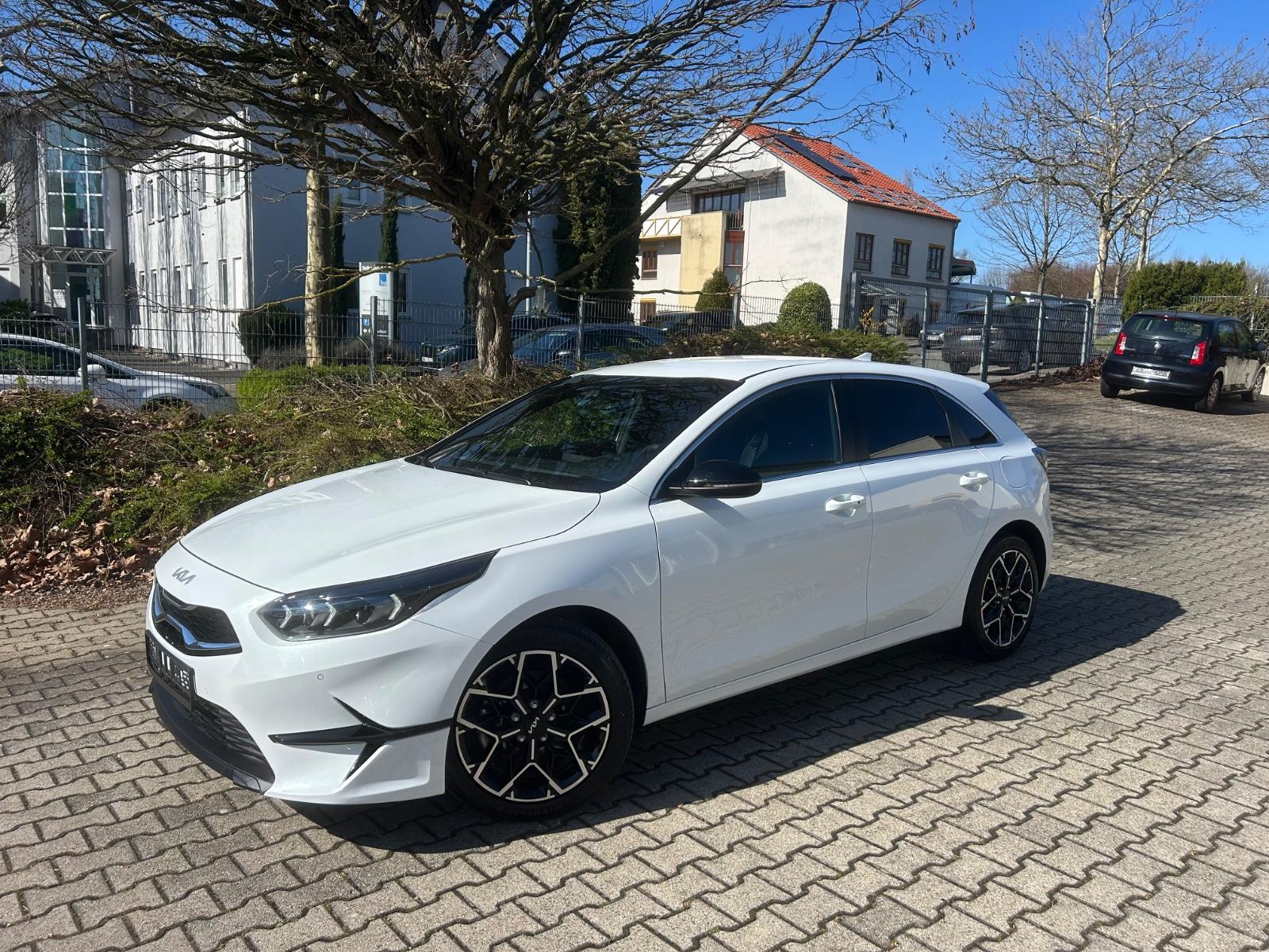 Kia cee'd / Ceed 1.0 T-GDI Nightline Edition