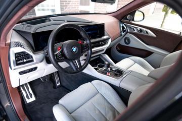 صورة 8 لـ 2023 BMW XM