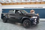 Dodge MY25 Laramie Night Premium *Special* - mit Benzin-Antrieb: Schwarz, mit Klimaautomatik