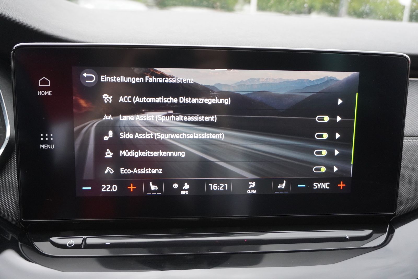 Skoda Octavia Combi 1.5 TSI First Edition LED Navi ACC foto 19