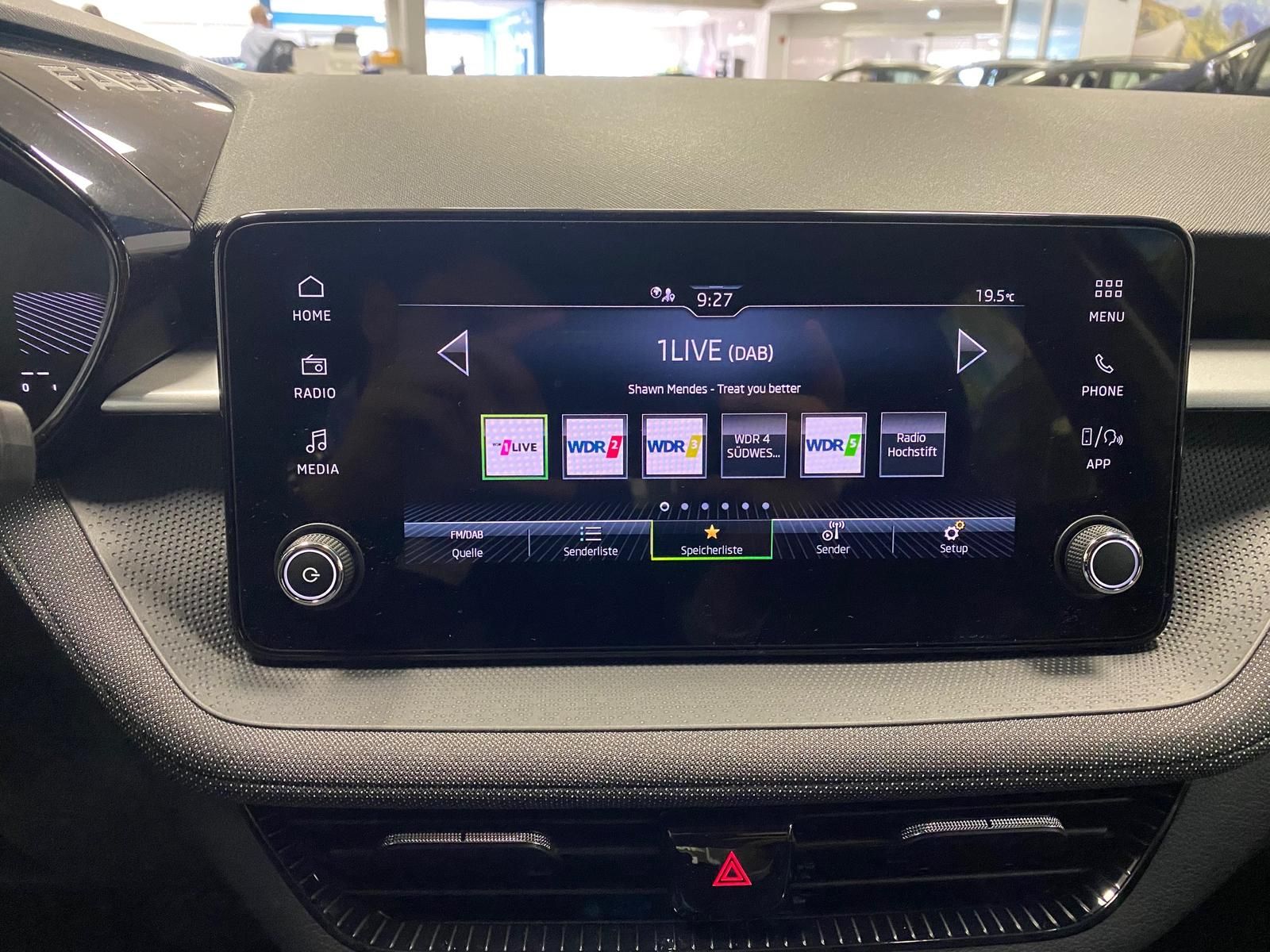 Fahrzeugabbildung SKODA Fabia 1.0 TSI DSG Selection APP+RFK+KLIMA+GA2031