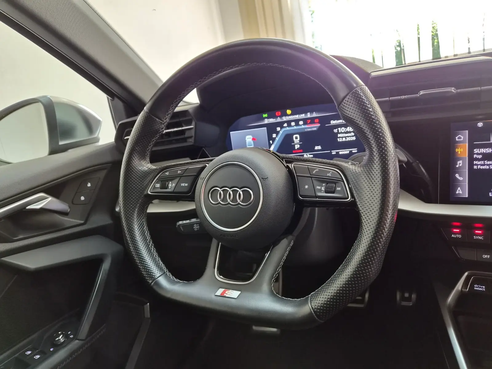 Audi S3 Lim. 2.0 TFSI qu. Matrix Virtual plus B&O 19", миниатюра 10