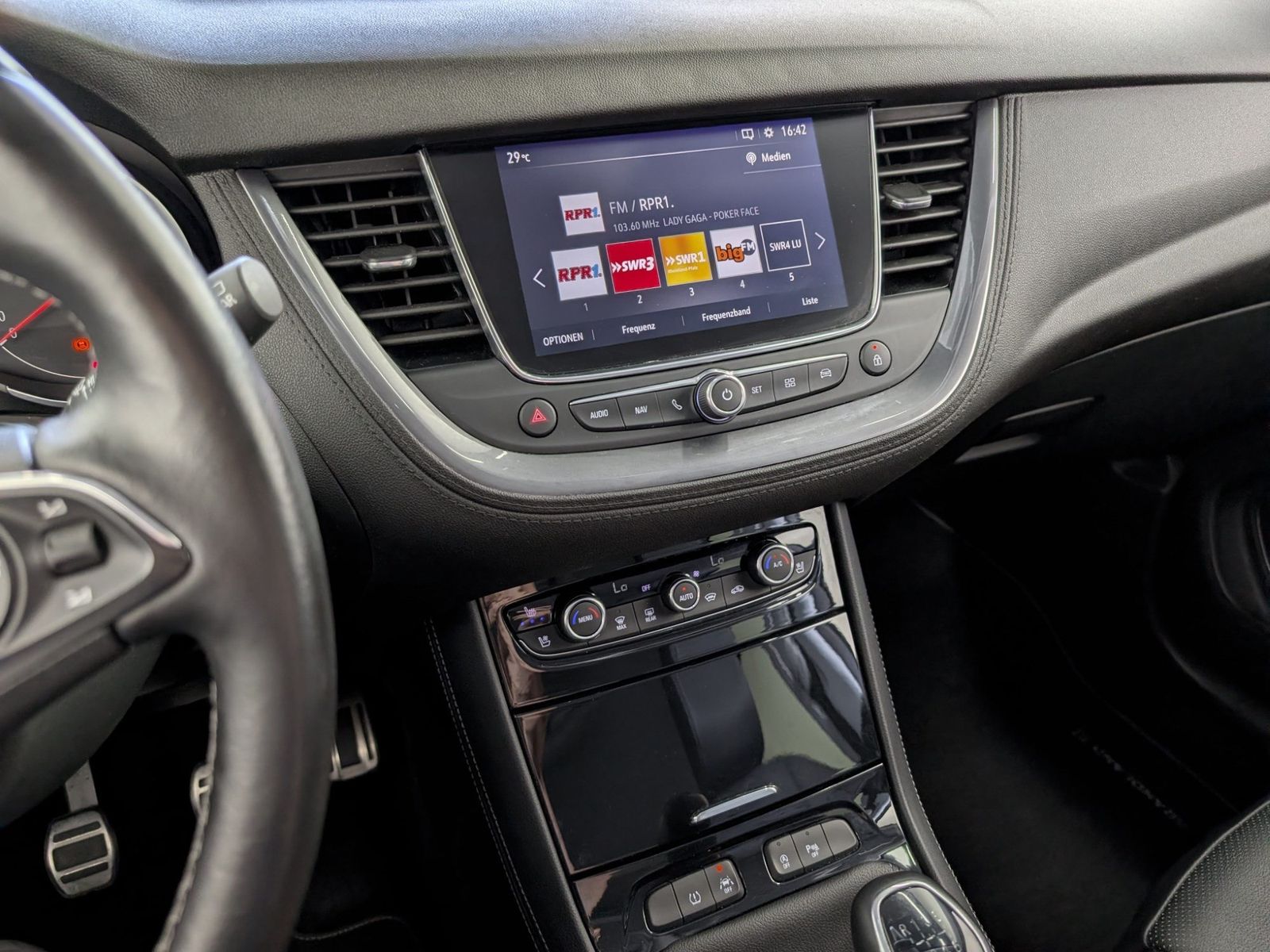OPEL Grandland X  1.2 Turbo Ultimate Navi SHZ LED – Bild 17
