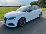Audi S3 Sportback 2.0 TFSI Quattro S troni... - Audi S3 mit Benzin-Antrieb: Kombi, Automatik
