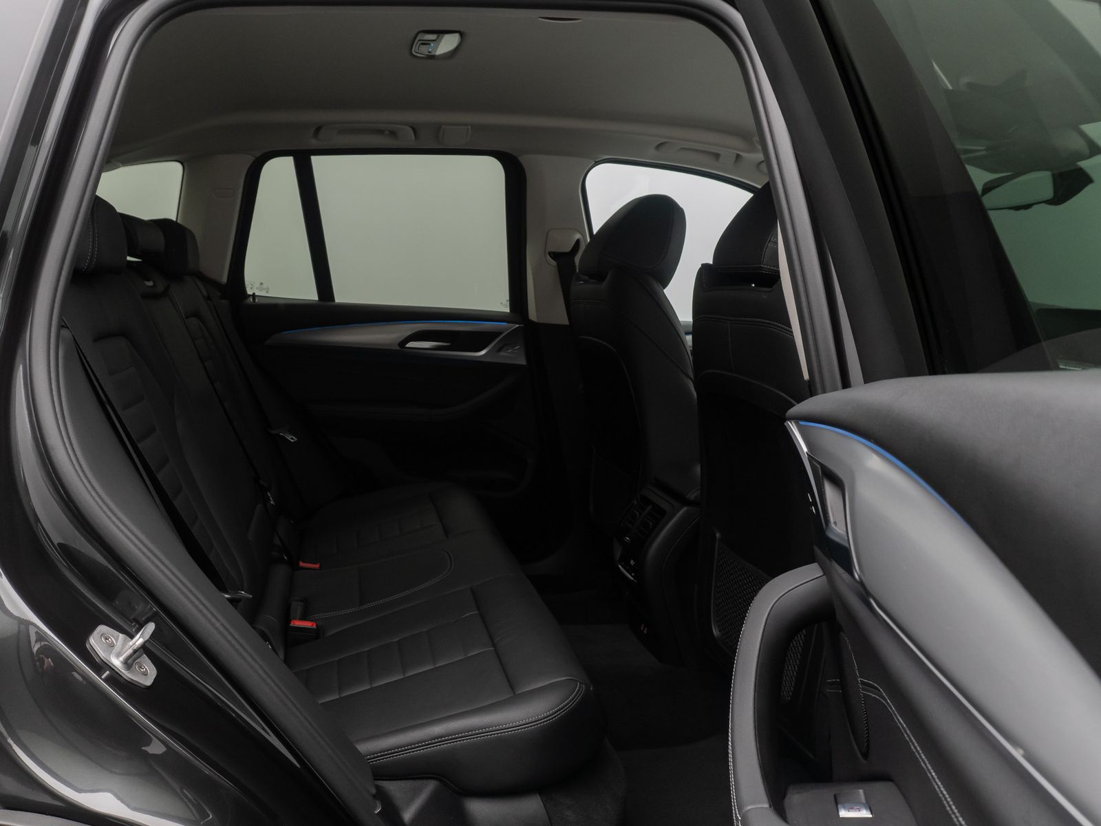 Fahrzeugabbildung BMW X3 xD30e xLine 360° HiFi ACC HUD Komfort 19Zoll