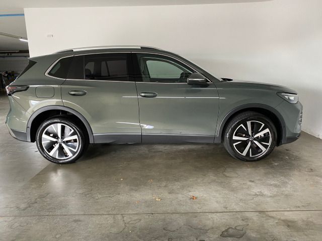 Volkswagen Tiguan Elegance 2.0 TSI DSG 4motion AHK NAVI foto 3