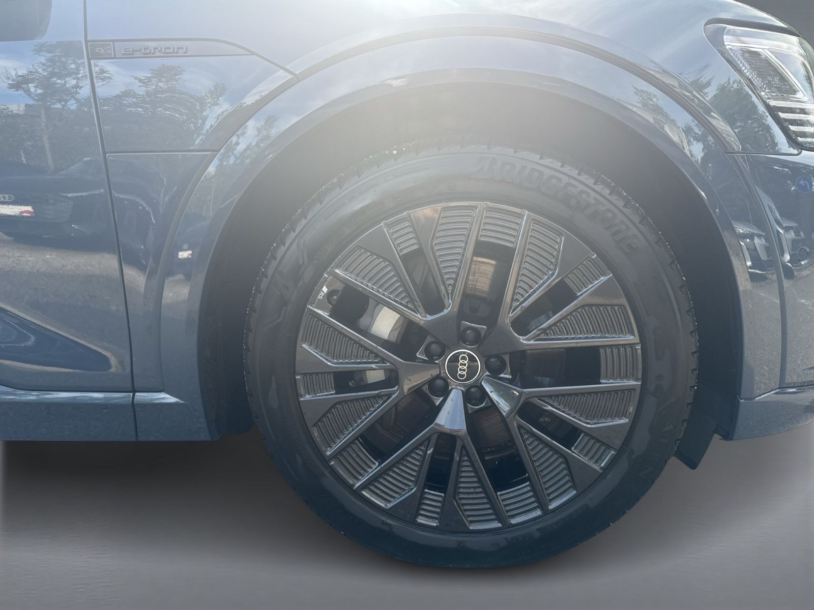 Audi Q8 e-tron - Bild 9