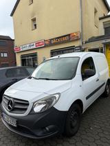 Mercedes-Benz Citan - Mercedes Citan mit Schiebedach