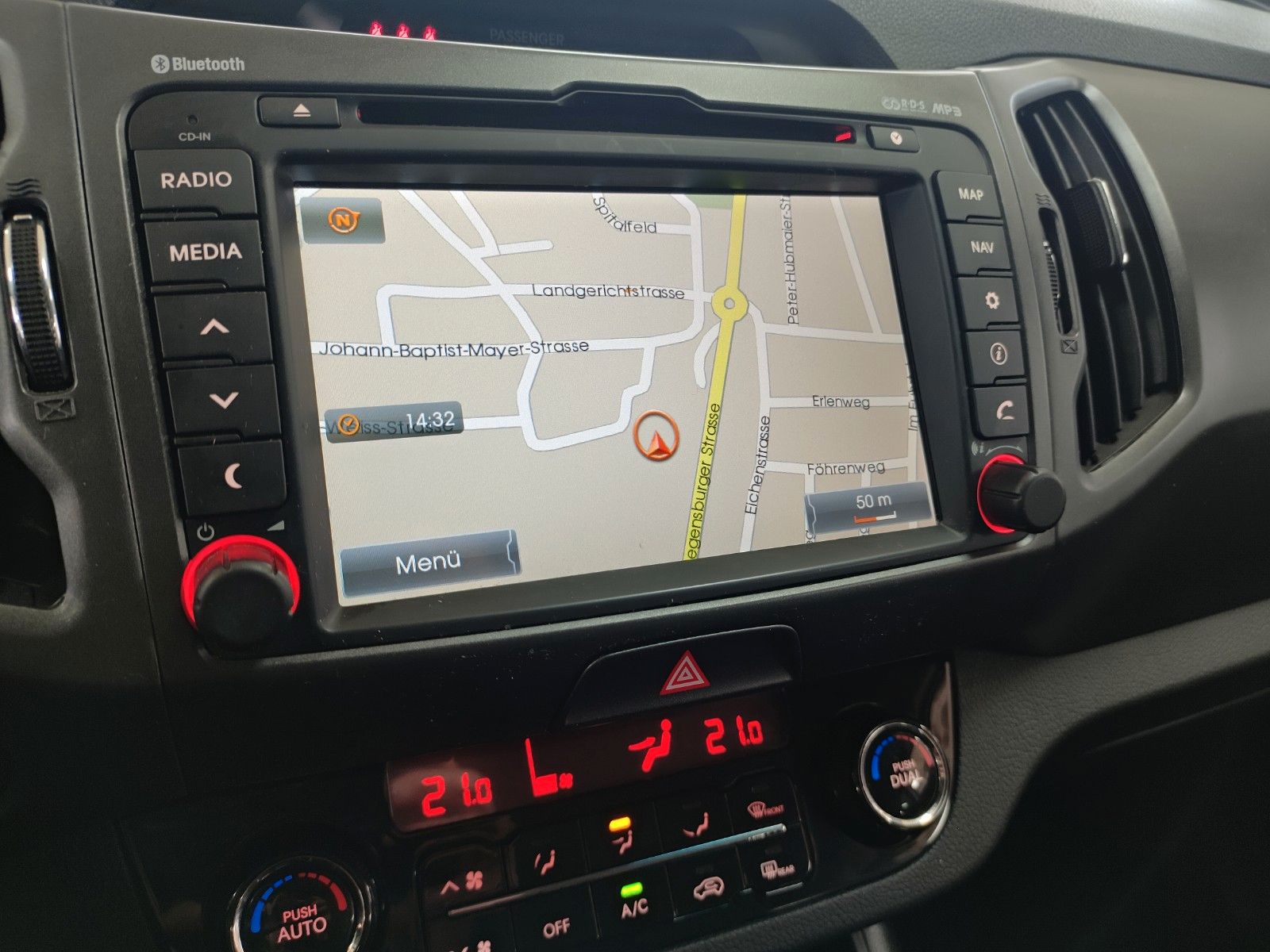 Fahrzeugabbildung Kia Sportage Spirit 2WD ! Leder ! Kamera ! TÜV neu