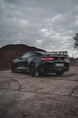 Chevrolet Camaro 6.2 V8, 1. Hand, EU-Modell - Chevrolet in Hamburg