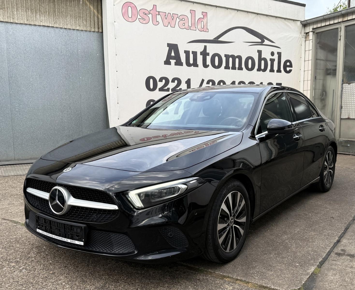 Mercedes-Benz A 200d Lim Aut MBUX LEDER LED 360° KAMERA HeadUp