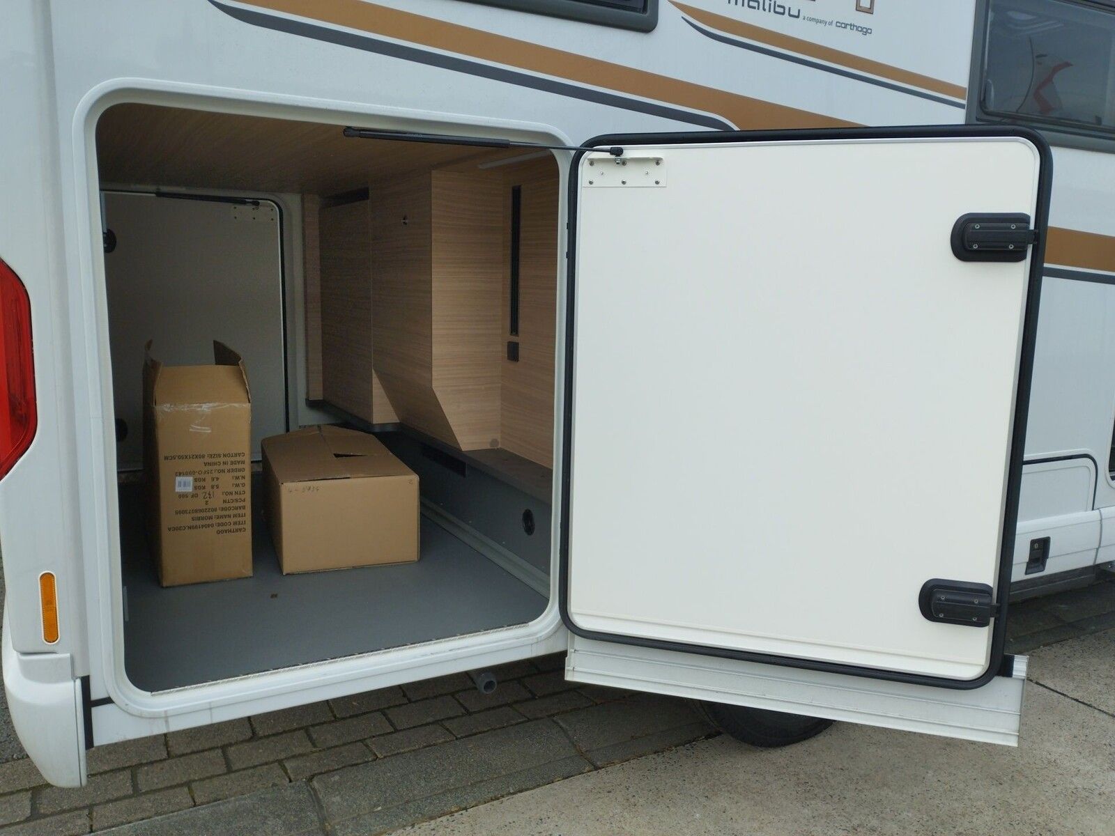 Fahrzeugabbildung Malibu T 430 KB LE comfort Navigation, RFK, TV