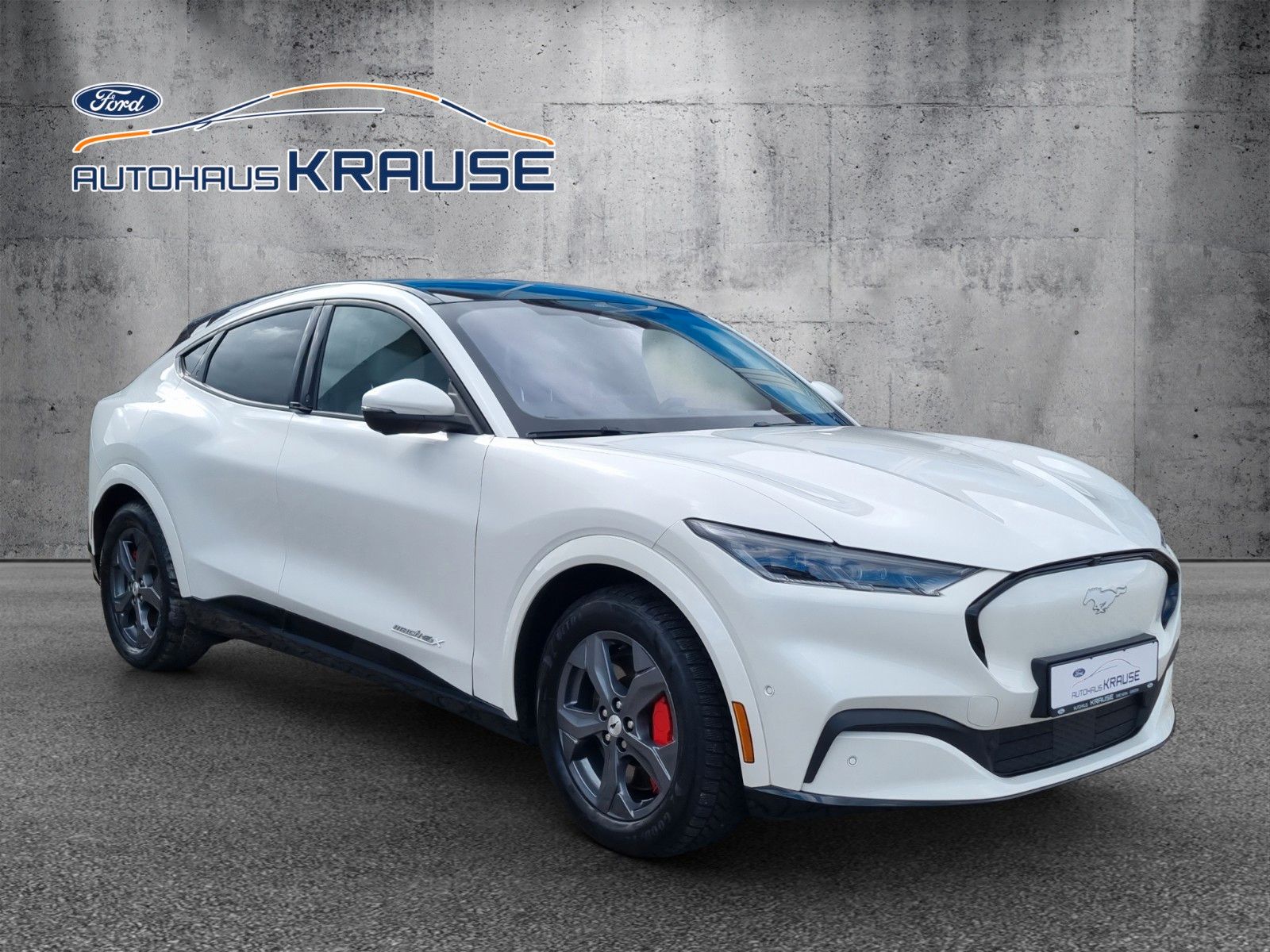 Fahrzeugabbildung Ford Mustang Mach-E White Edition AWD