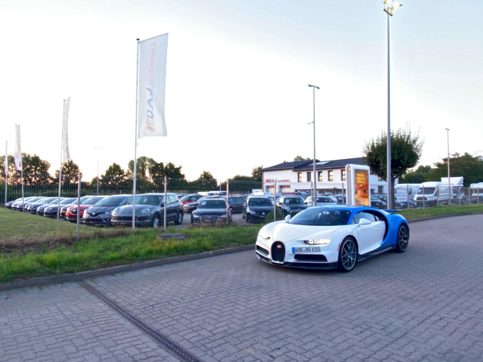 showroom-image-top
