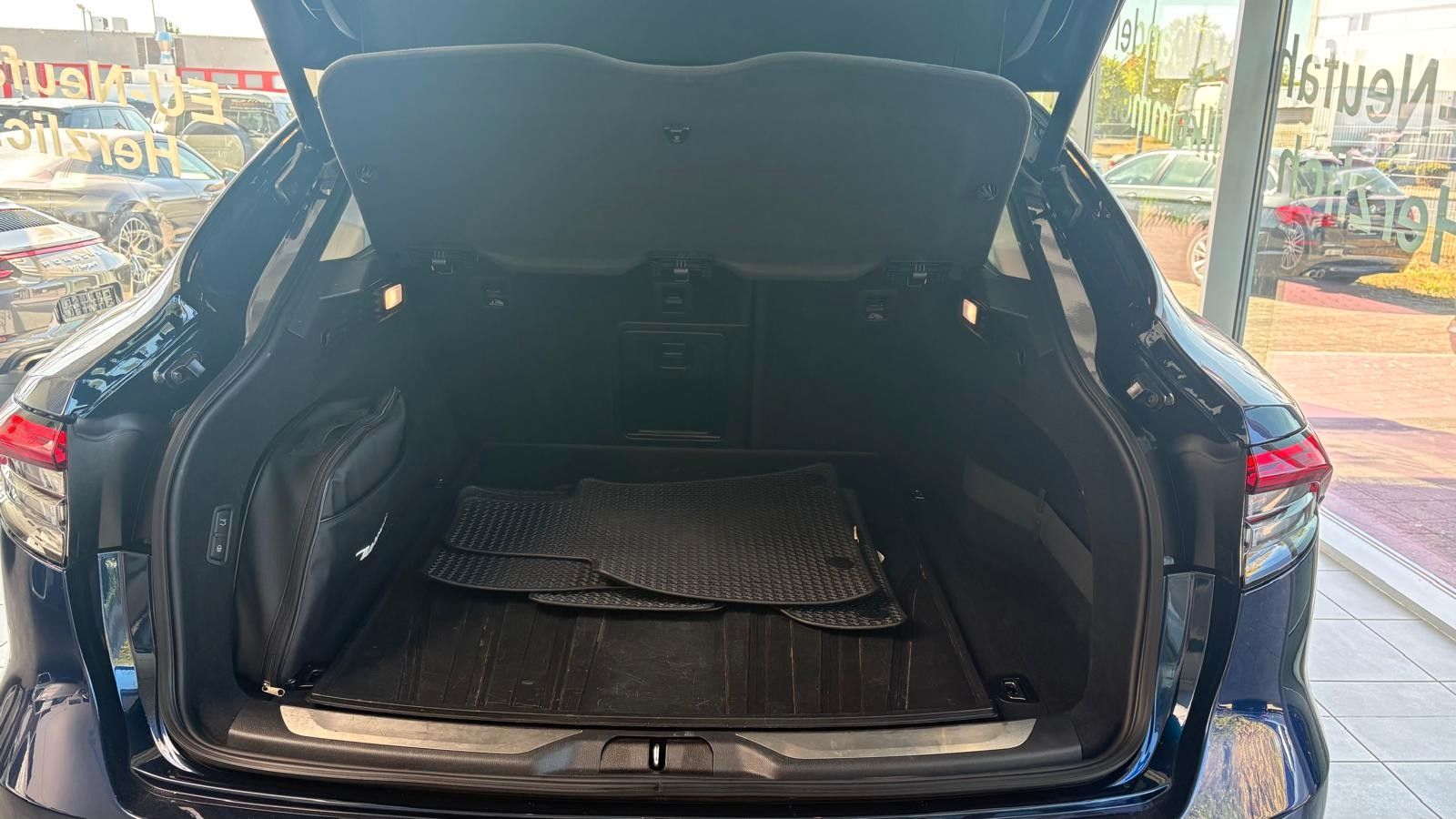 Fahrzeugabbildung Maserati Levante GranLusso Q4