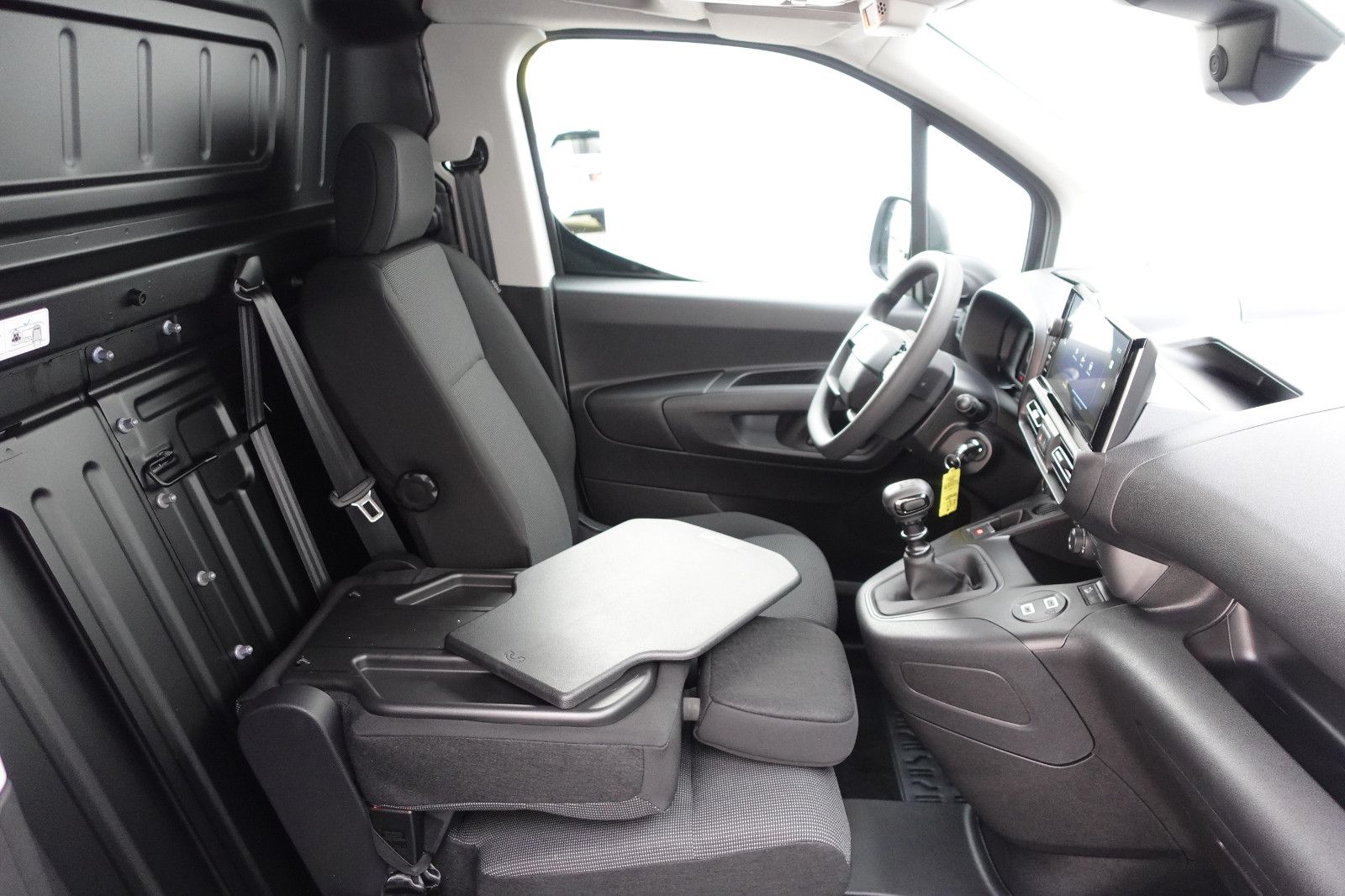 Fahrzeugabbildung Opel Combo Cargo XL erhöhte Nutzlast - Allwetter