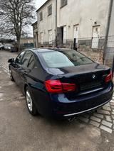 BMW 330 e iPerformance Advantage Individual* - BMW 330: Iperformance