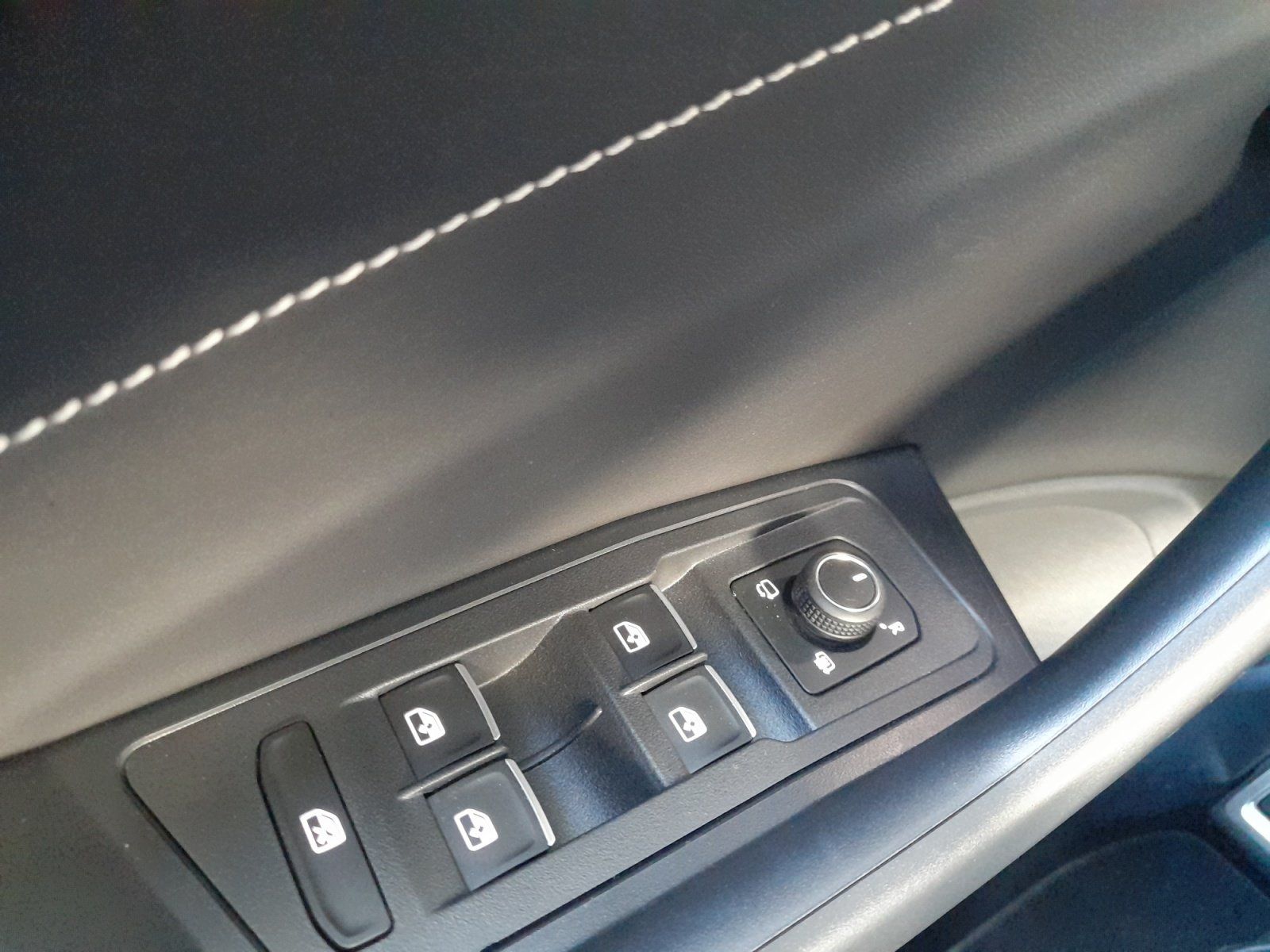 Volkswagen T-Roc - Bild 15