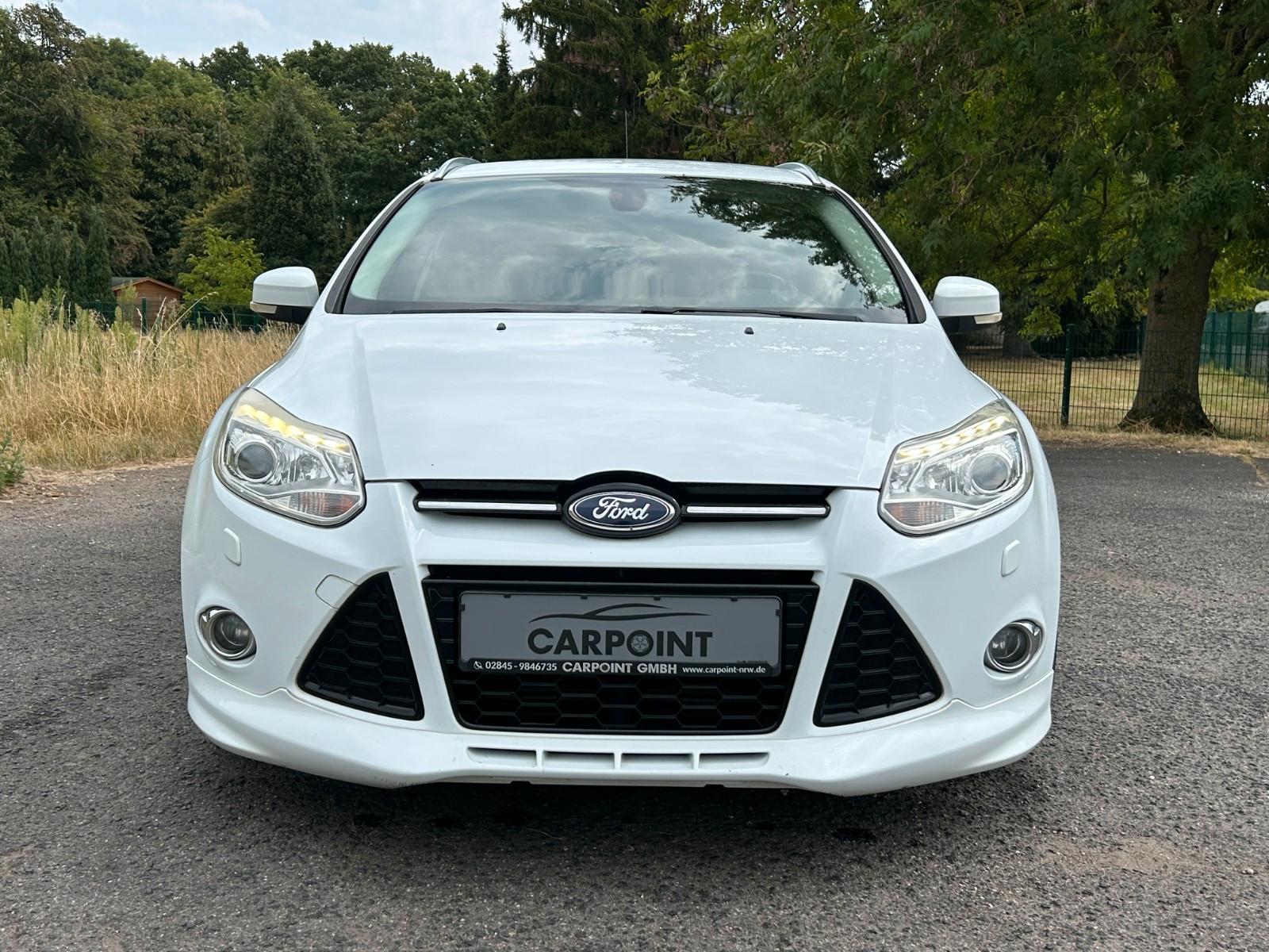 Ford Focus 2013 — photo 8