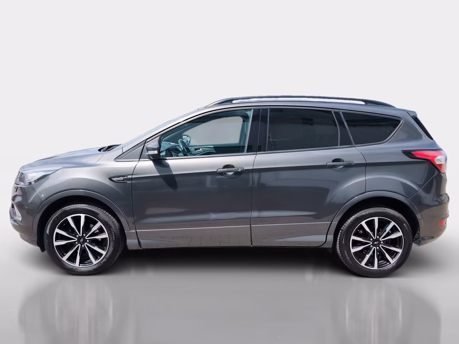 Ford Kuga EcoBoost ST-Line PanoSD+Sony+Xenon+eHeckkl+