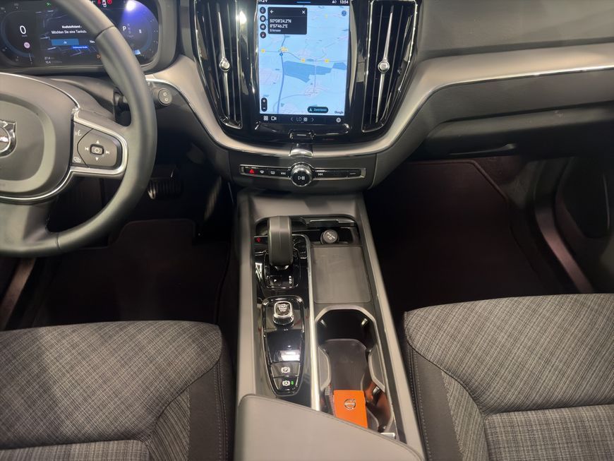 Volvo XC60 B4 Core Aut Google-Maps LED Kamera PDCv+h foto 13