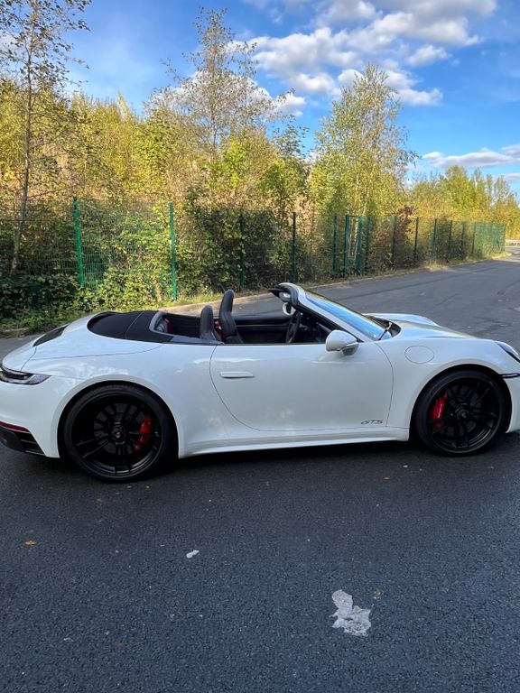 Image of Porsche 992