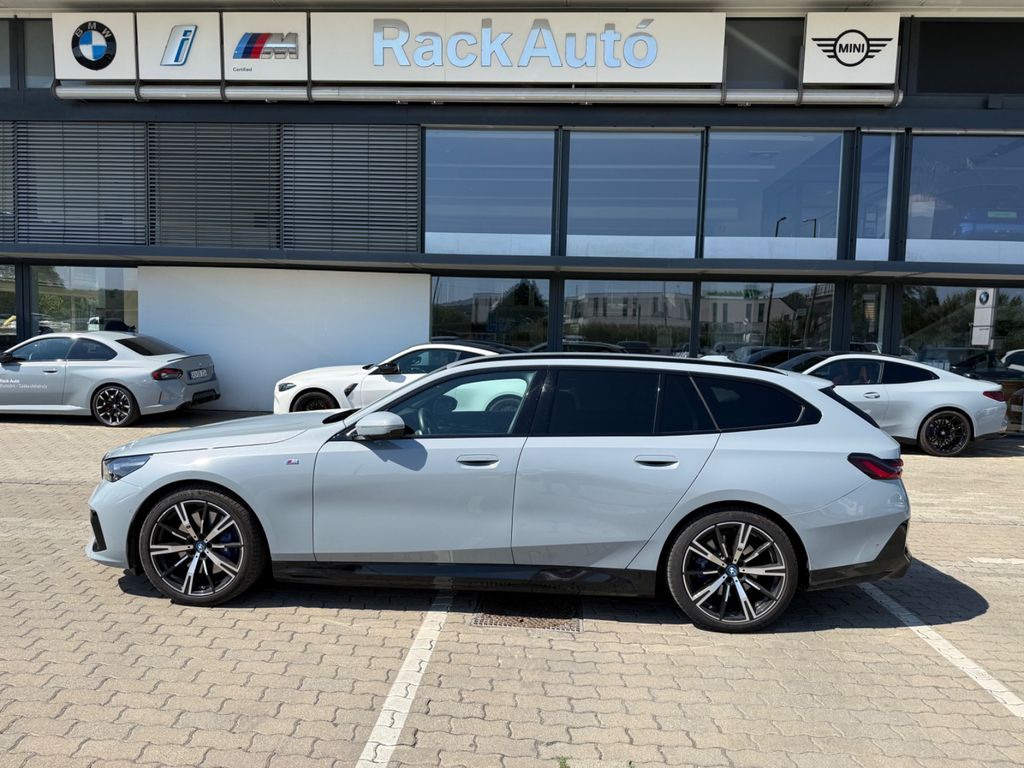 Image of BMW i5