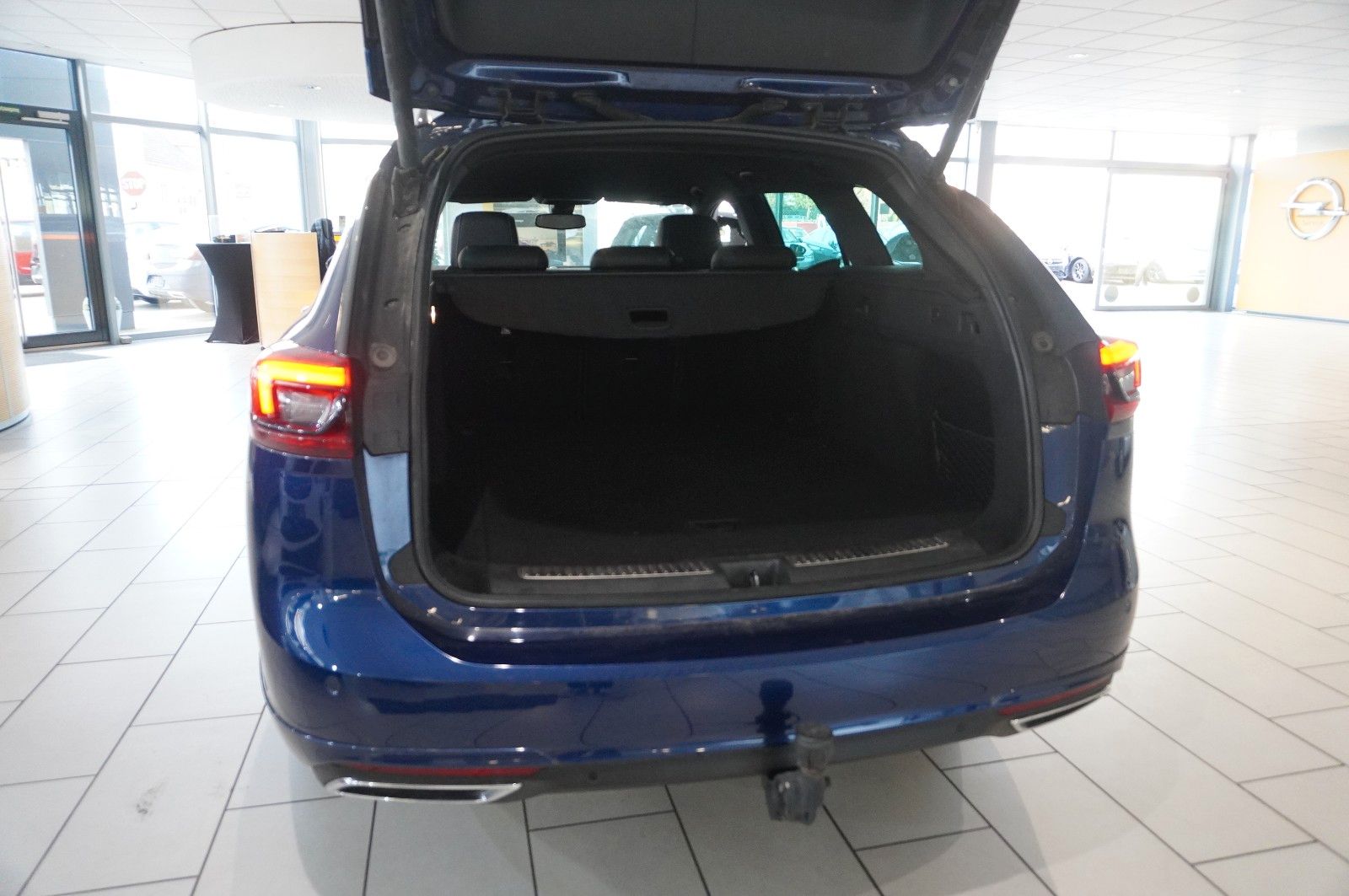 Fahrzeugabbildung Opel Insignia B ST 2.0D ULTIMATE NAVI/OPC/KAMERA/AHK