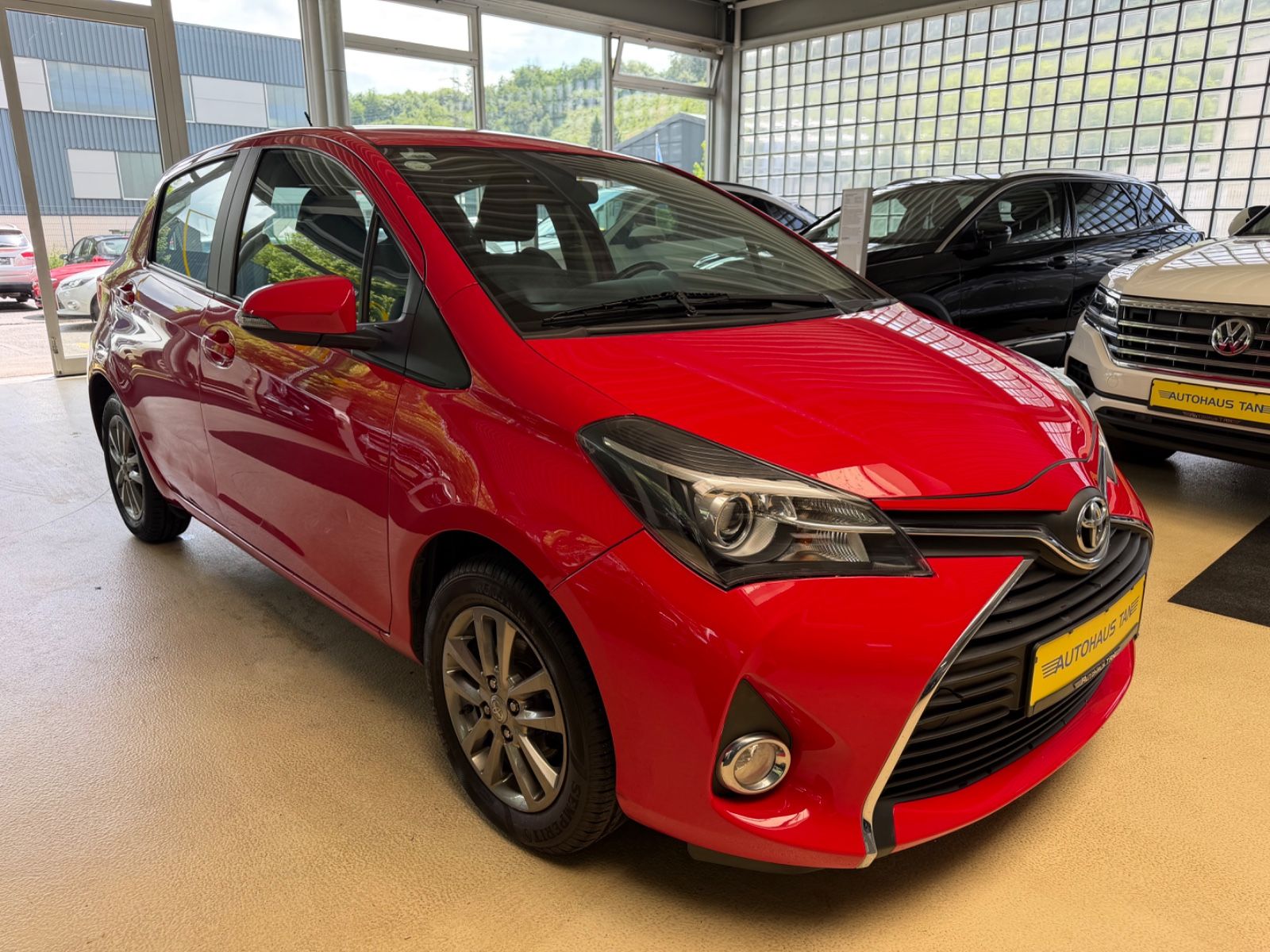 Fahrzeugabbildung Toyota Yaris *Rückfahrkamera*