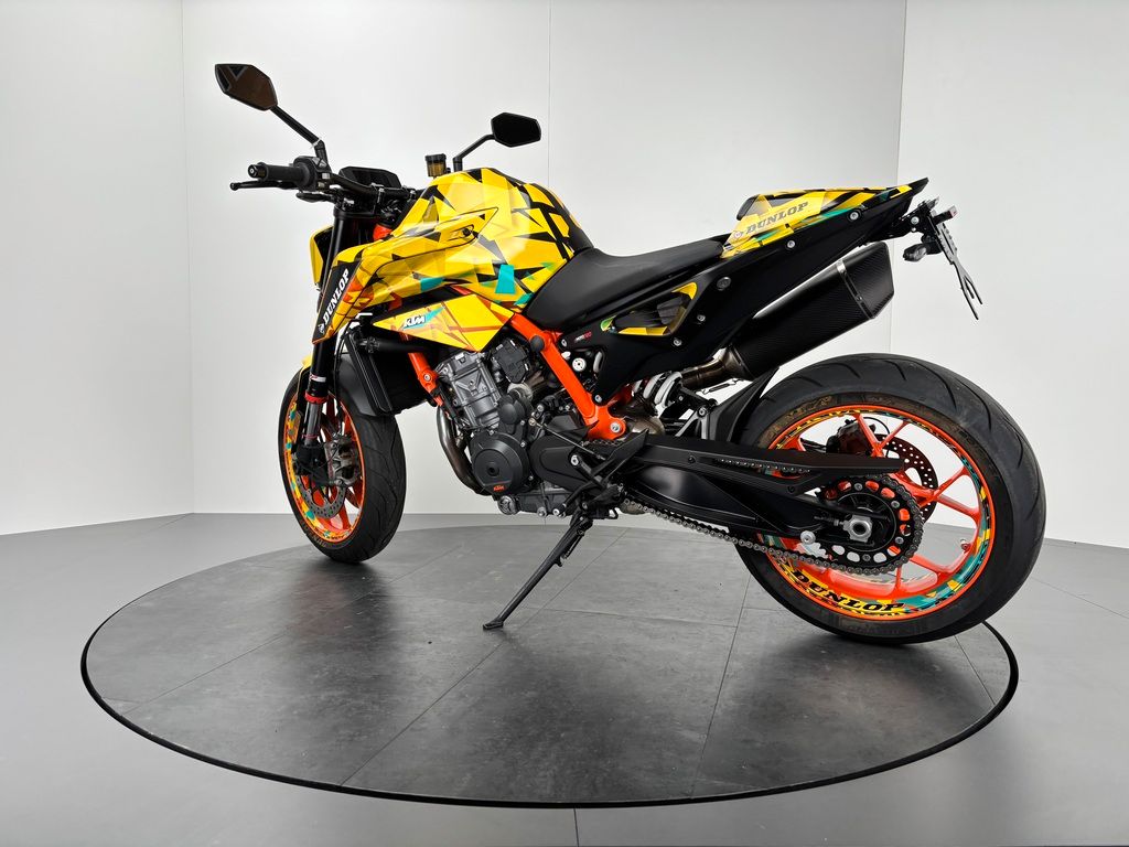 Fahrzeugabbildung KTM 890 DUKE R *DUNLOP-EDITION *SC-PROJECT