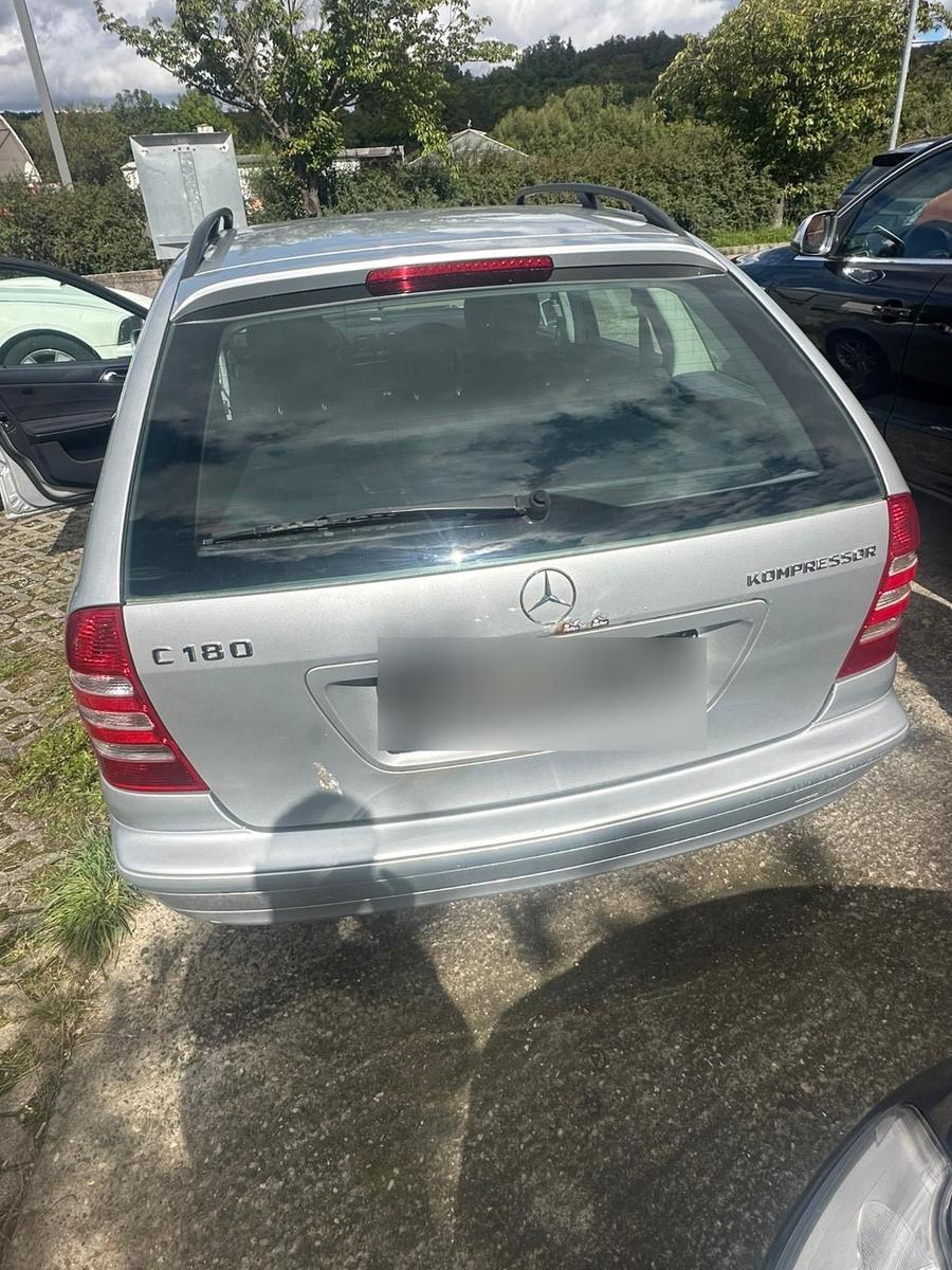 Mercedes-Benz  2007 — rear view