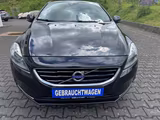 Volvo V40 Ocean Race-2,0T-Autom-Xenon-Kamera-1 Hand - Volvo: Race
