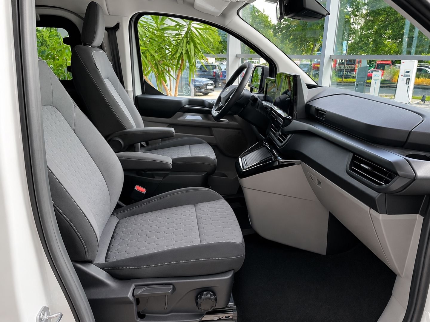 Ford Tourneo Custom - Bild 10