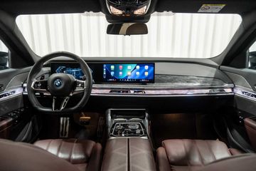 BMW 760 - 12