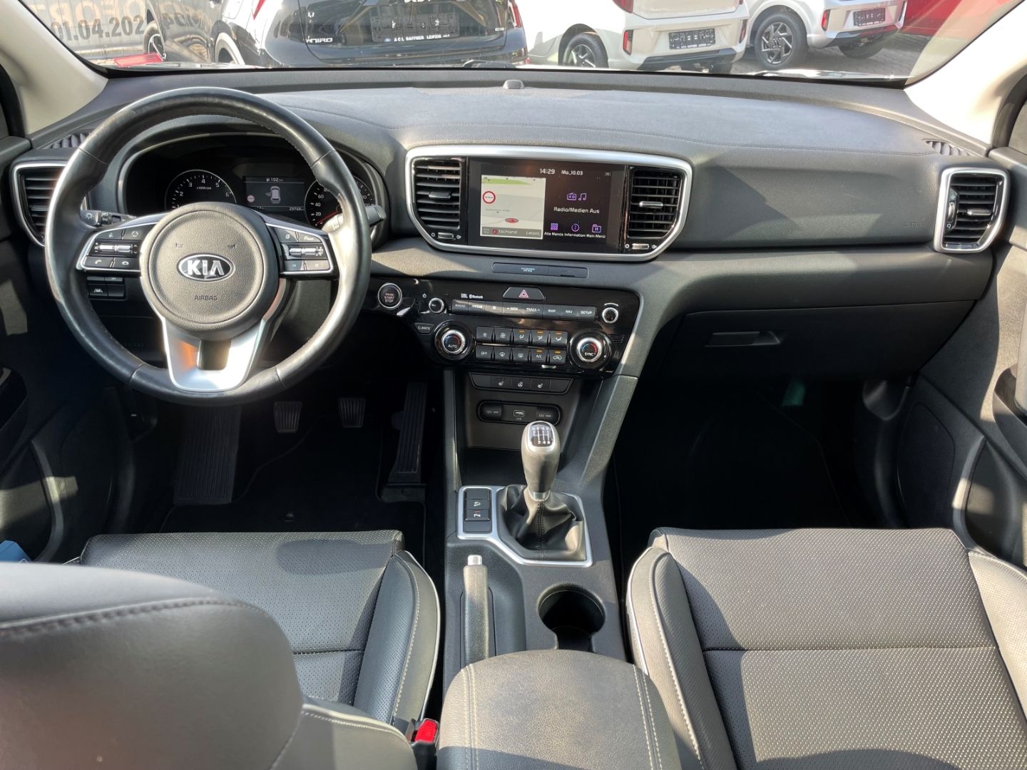 Fahrzeugabbildung Kia Sportage Dream Team LED VerkehrszeichenERK JBL