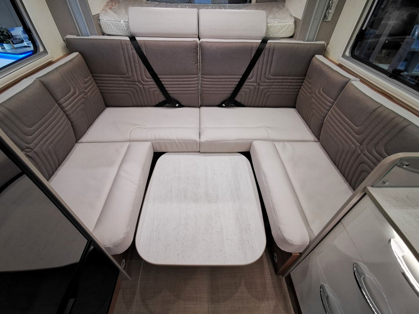 Fahrzeugabbildung Bürstner Lyseo Gallery TD 649 G SPAREN SIE € 38.579!