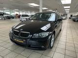 BMW 320d/NAVI/XENON/PDC/SHZ/KLIMA/ - gebrauchte BMW 320 aus dem Jahr 2009
