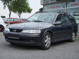 Opel Vectra 1.6 16V Comfort - Opel Vectra aus 2000: Kombi