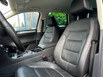 Volkswagen Touareg - 9