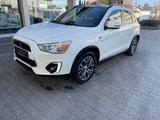 Mitsubishi ASX Top 4WD~Navi~Xeno~Leder~S-Heizung~Pano - Mitsubishi ASX: Standheizung
