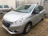 Peugeot 208 Access - Peugeot 208: Access