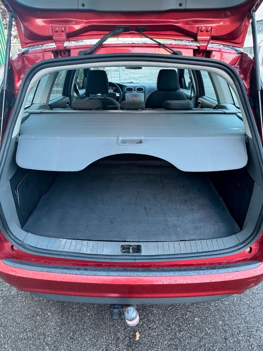 Ford Focus 2008 — photo 9