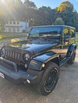 Jeep Wrangler JK 2.8 CRD Sahara - Jeep Gebrauchtwagen in Lübeck