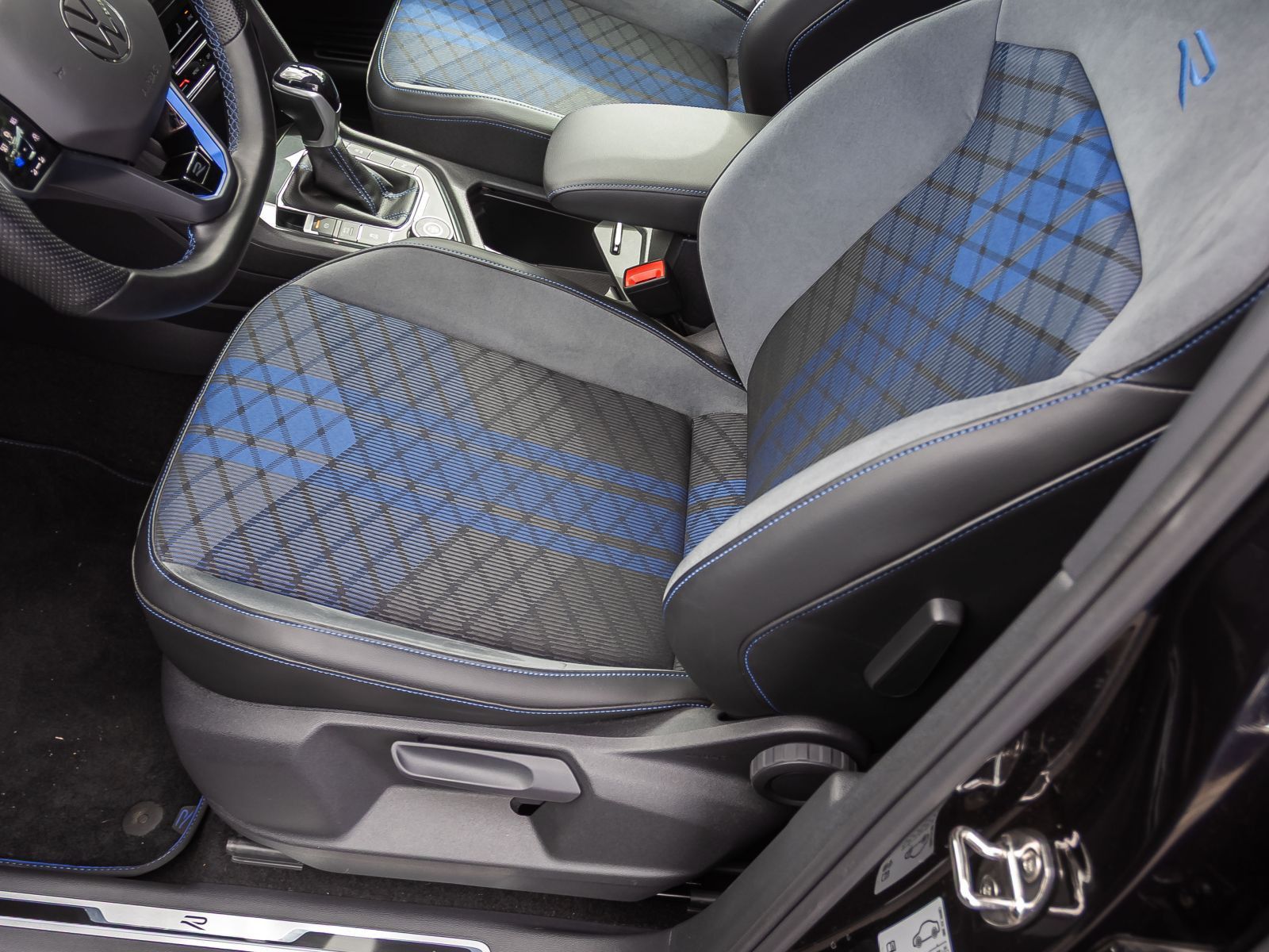 Volkswagen Tiguan - Bild 12