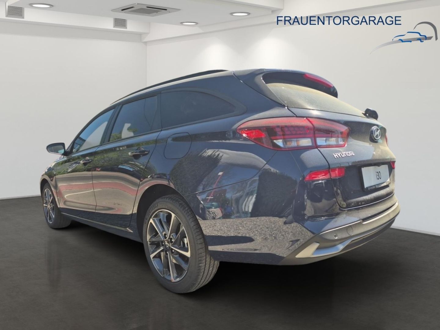 Fahrzeugabbildung Hyundai i30 cw Advantage Mild-Hybrid El. Panodach Navi D