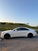 Mercedes-Benz     CLS 400 AMG Line Schiebedach Distronic 360*  - Mercedes-Benz CLS 400: Weiß