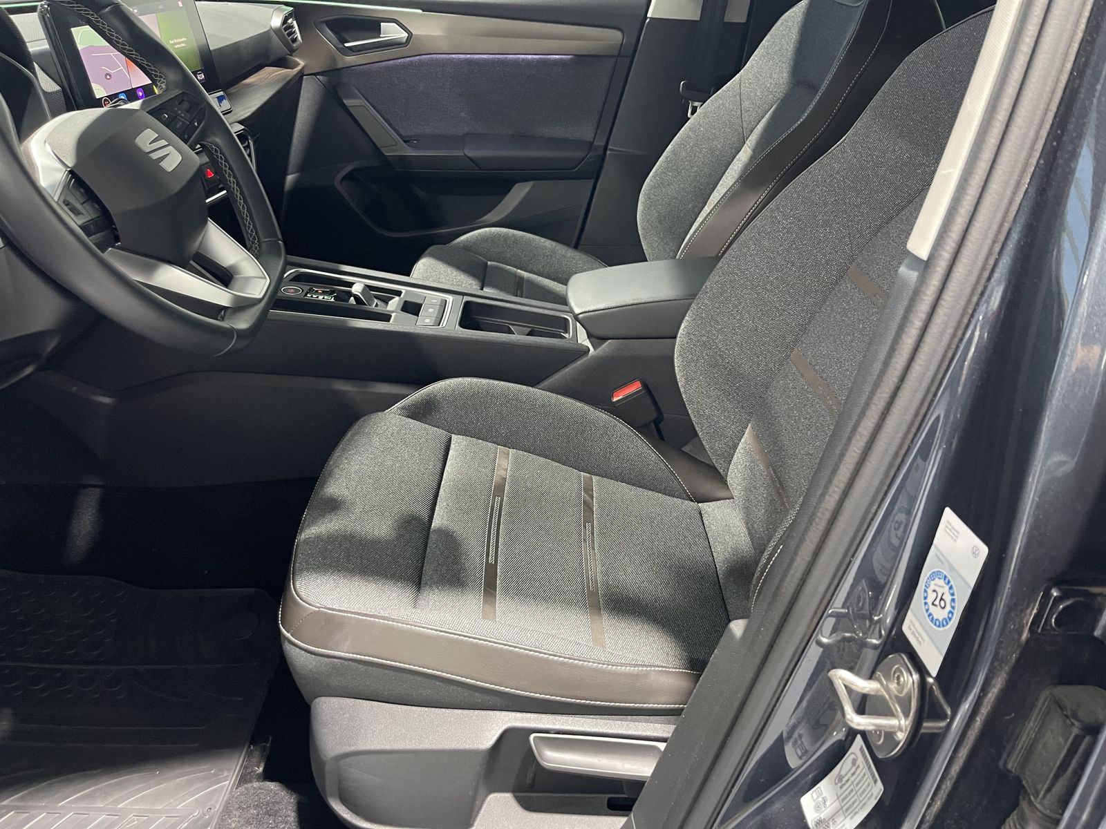 Fahrzeugabbildung SEAT Leon 2.0 TDI*Xcellence*LED*ACC*Digital*SHZ*