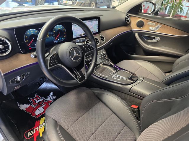 MERCEDES-BENZ E 200 — Foto 18