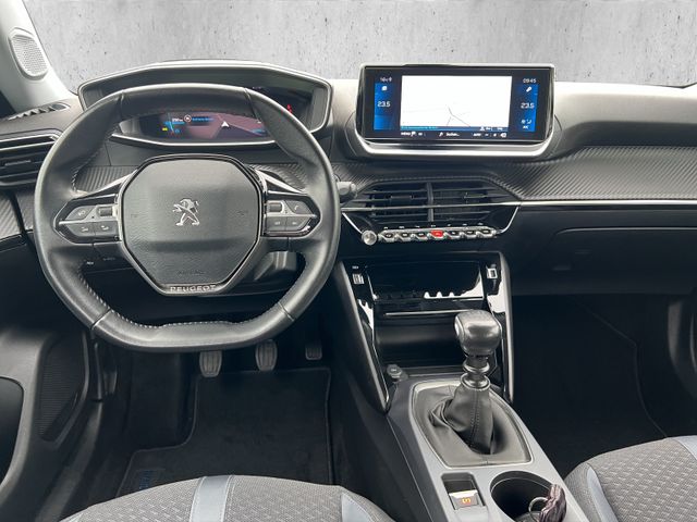 Peugeot 2008 1.2 PureTech 130 Allure +AHK+Navi+Kam.+PDC