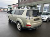 Mitsubishi Outlander 2.0 DI-D Intense 7 Sitze Klima - Mitsubishi: Gold